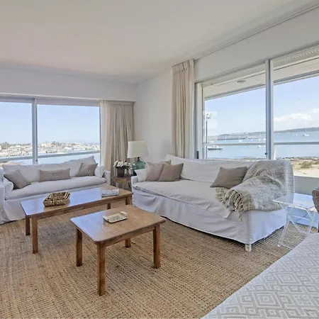 Oceana Suites Remanso Apartments